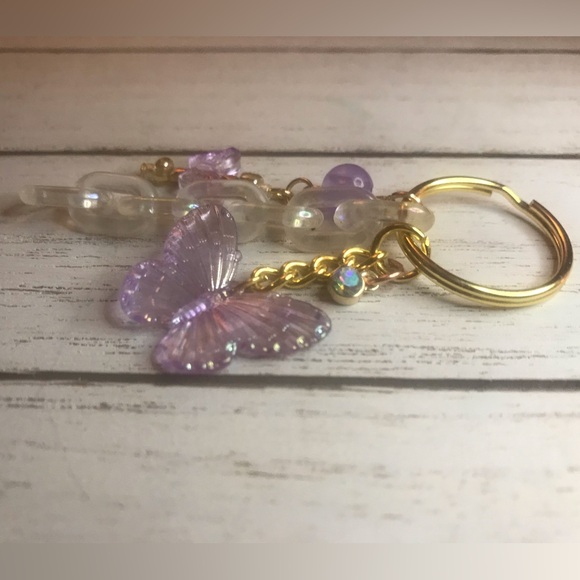 BOGO FOR 50% OFF! Butterfly, chain link, keychain | women and girls - Picture 3 of 6